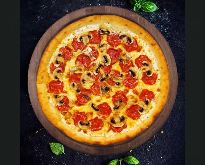 <h6 class='prettyPhoto-title'>Pepperoni with mushrooms</h6>