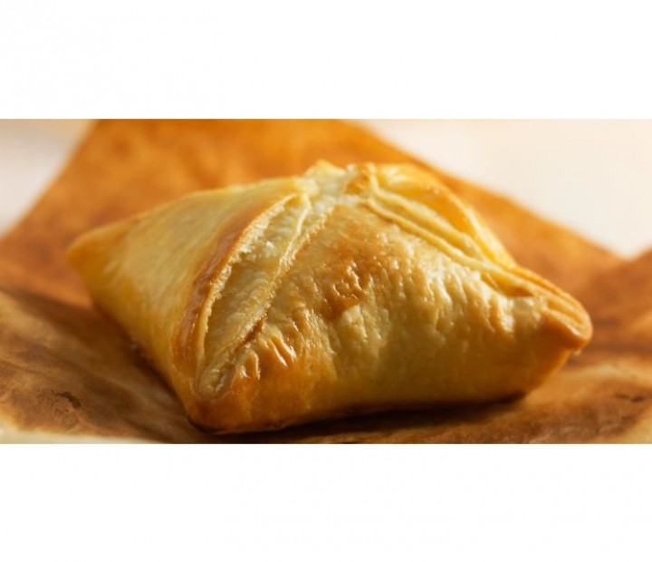<h6 class='prettyPhoto-title'>Goat puff pastry / Goat puff pastry</h6>