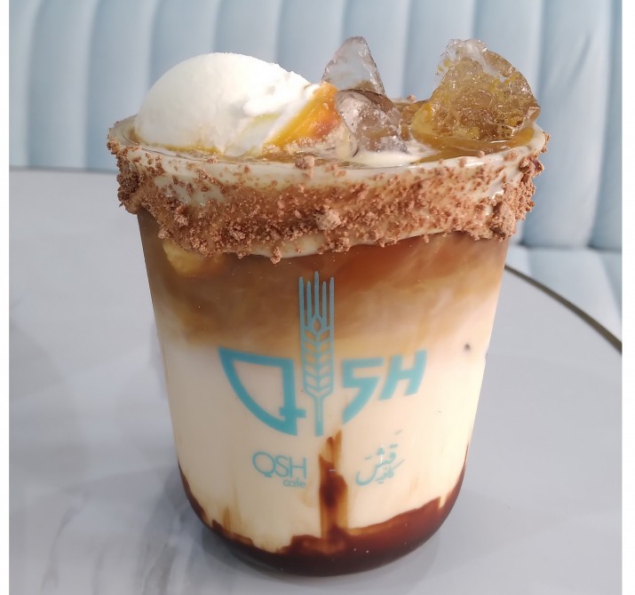 <h6 class='prettyPhoto-title'>Iced coffee float</h6>