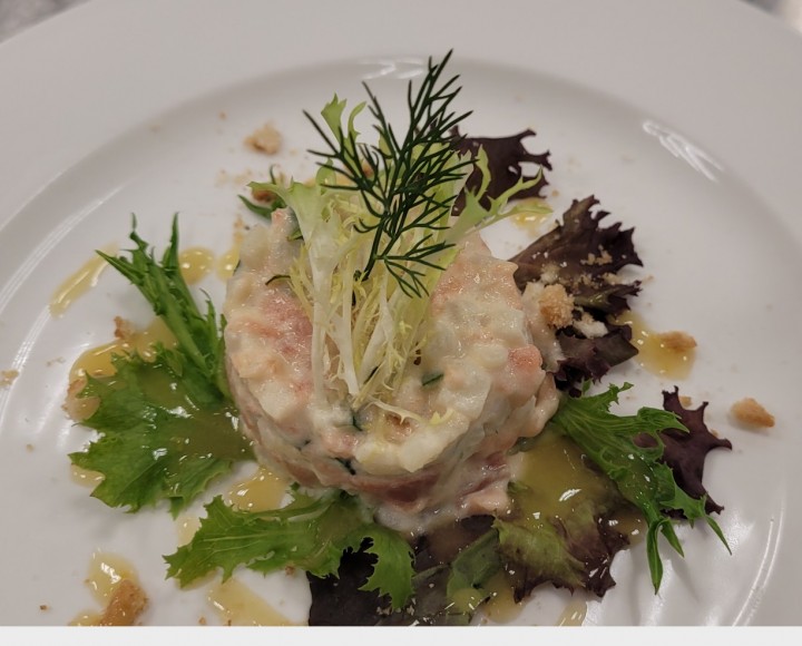 <h6 class='prettyPhoto-title'>Smoked Salmon with Cucumber and Potato Timbale, Dill Dressing</h6>