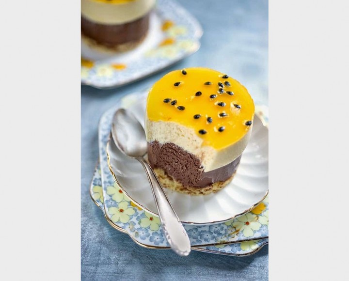 <h6 class='prettyPhoto-title'>Passion Fruit Mousse with Chocolate Delight</h6>