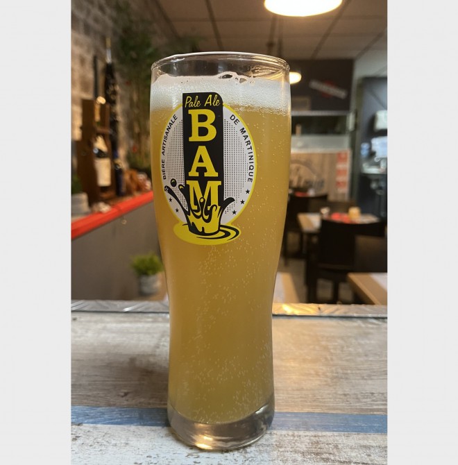 <h6 class='prettyPhoto-title'>Bam white draft (local craft beer)</h6>