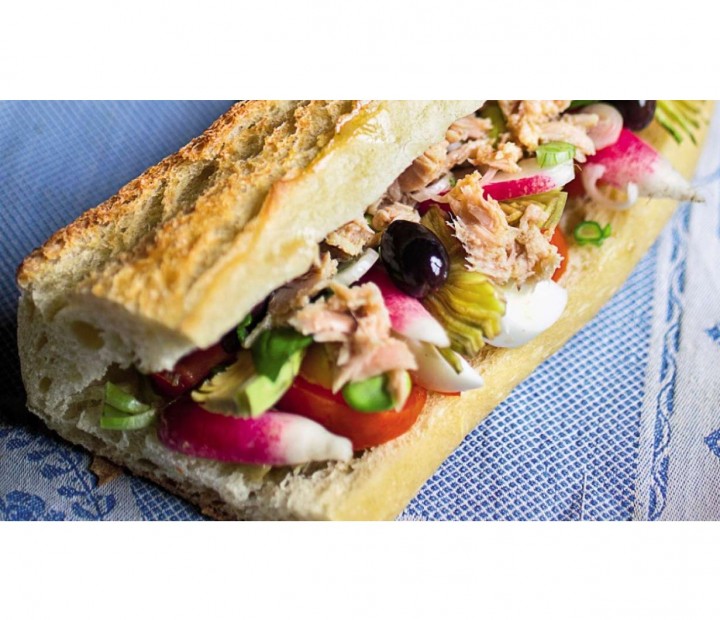 <h6 class='prettyPhoto-title'>Nicoise Sandwich</h6>