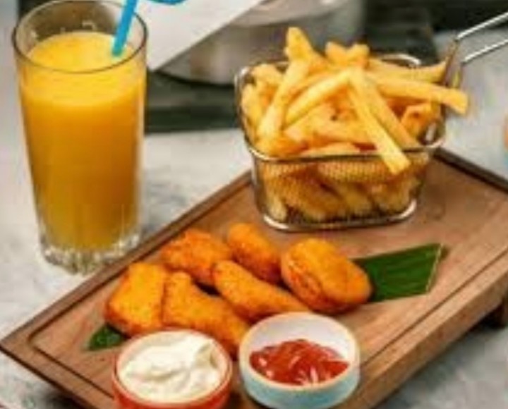 <h6 class='prettyPhoto-title'>Nuggets, Fries, juice, Gift</h6>