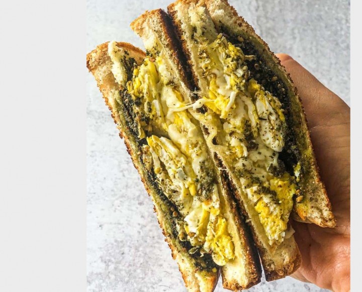 <h6 class='prettyPhoto-title'>Zaatar with cheese and Egg sandwich </h6>