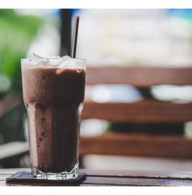 <h6 class='prettyPhoto-title'>Iced Chocolate</h6>