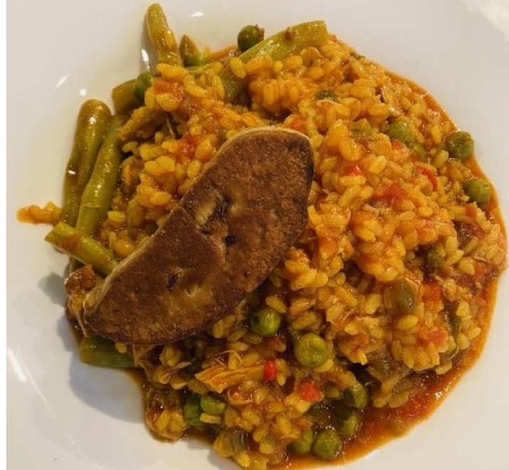 <h6 class='prettyPhoto-title'>Paella with Foie Gras (Take time cooking 30 minutes)</h6>