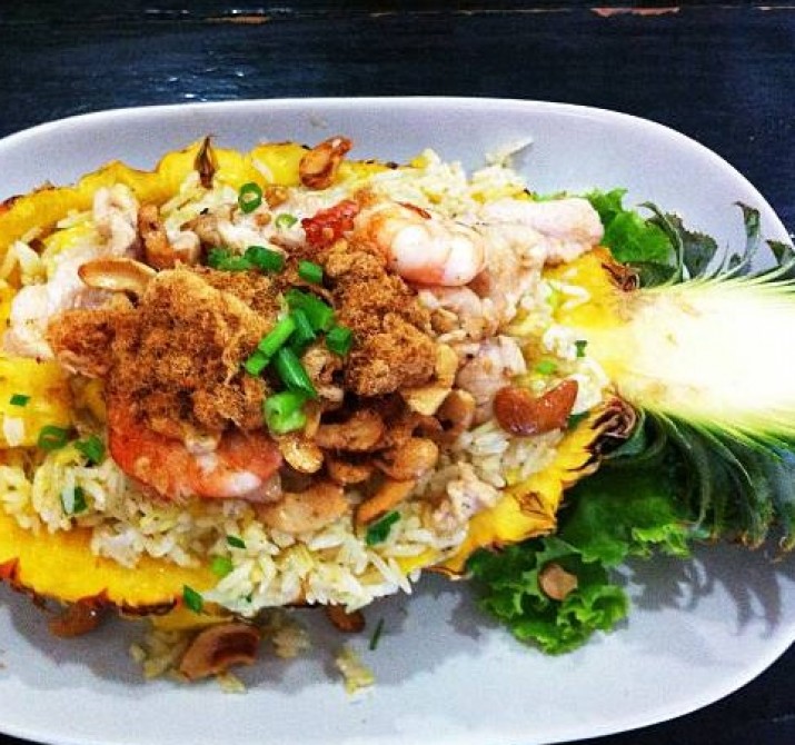 <h6 class='prettyPhoto-title'>"Kao Aob Sap pa Rod" Fried Rice with Shrimps</h6>