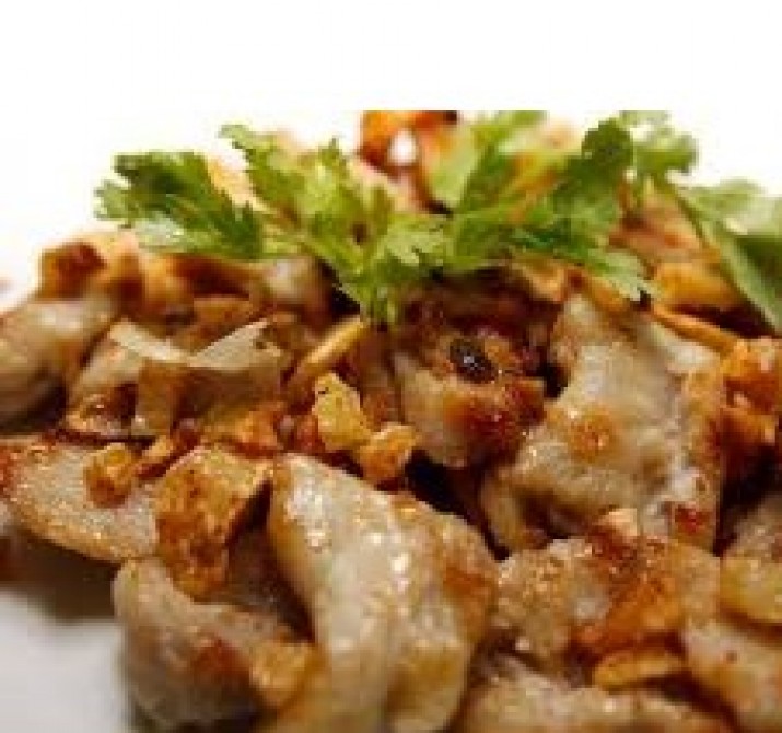 <h6 class='prettyPhoto-title'>Stir Fried Chicken with Garlic and Pepper</h6>