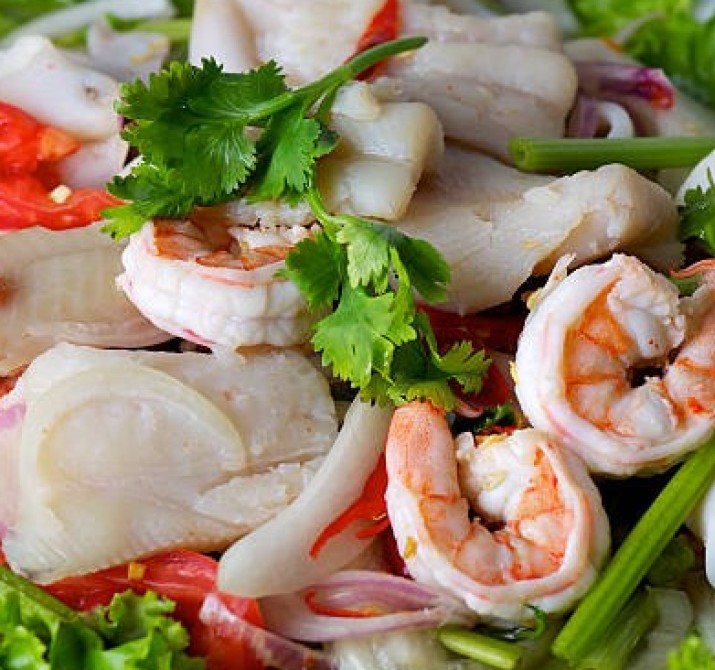 <h6 class='prettyPhoto-title'>Spicy Thai salad with Seafood</h6>