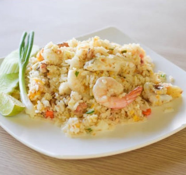 <h6 class='prettyPhoto-title'>"Kao Pad" Fried Rice with Shrimps</h6>