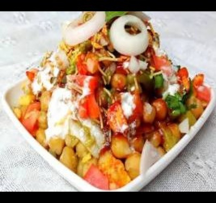 <h6 class='prettyPhoto-title'>Special Channa Chaat</h6>