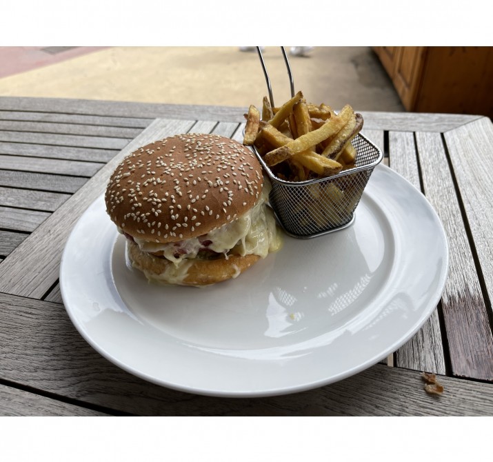 <h6 class='prettyPhoto-title'>Hausgemachte Burger</h6>
