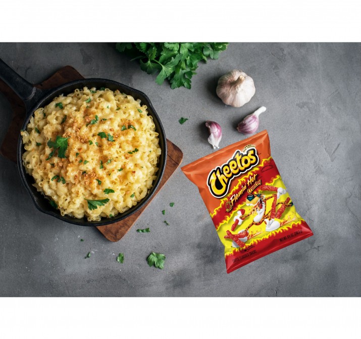<h6 class='prettyPhoto-title'>Mac and Cheese with Cheetos</h6>