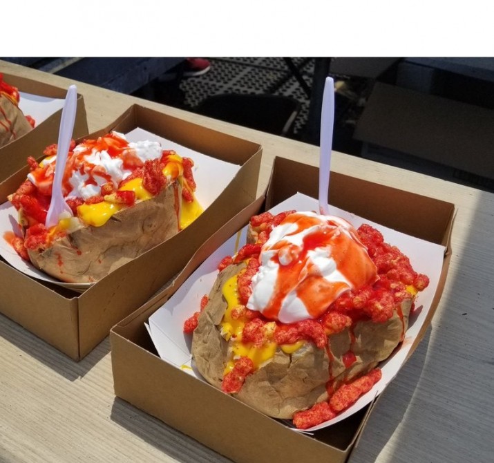 <h6 class='prettyPhoto-title'>Baked Potato Stuffed with Cheese & Cheetos</h6>
