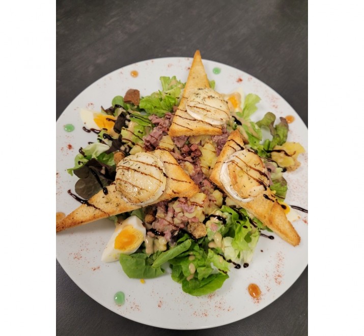 <h6 class='prettyPhoto-title'>Goat cheese salad</h6>