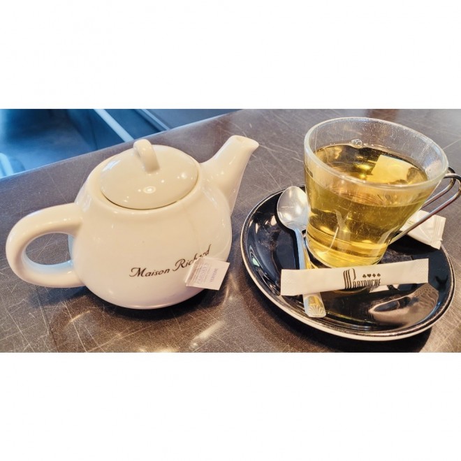 <h6 class='prettyPhoto-title'>Tea or Infusion</h6>