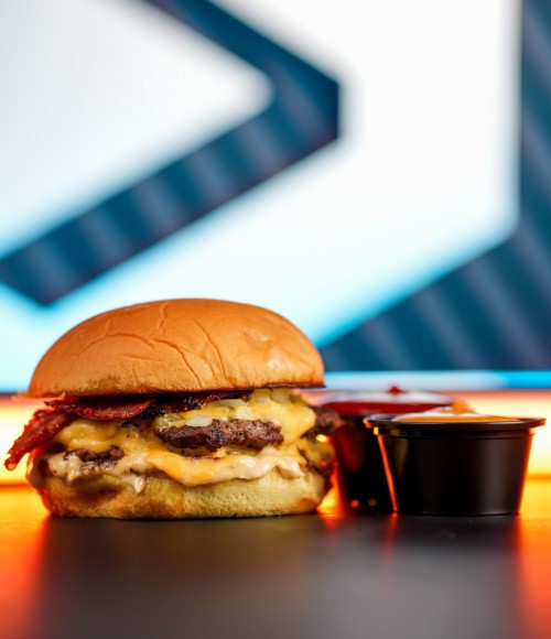 <h6 class='prettyPhoto-title'>Bacon & Cheese Burger</h6>