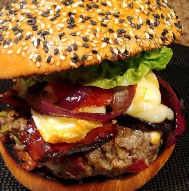 <h6 class='prettyPhoto-title'>Gourmet Burger</h6>