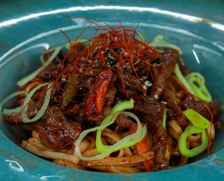 <h6 class='prettyPhoto-title'>WOK noodles with beef</h6>